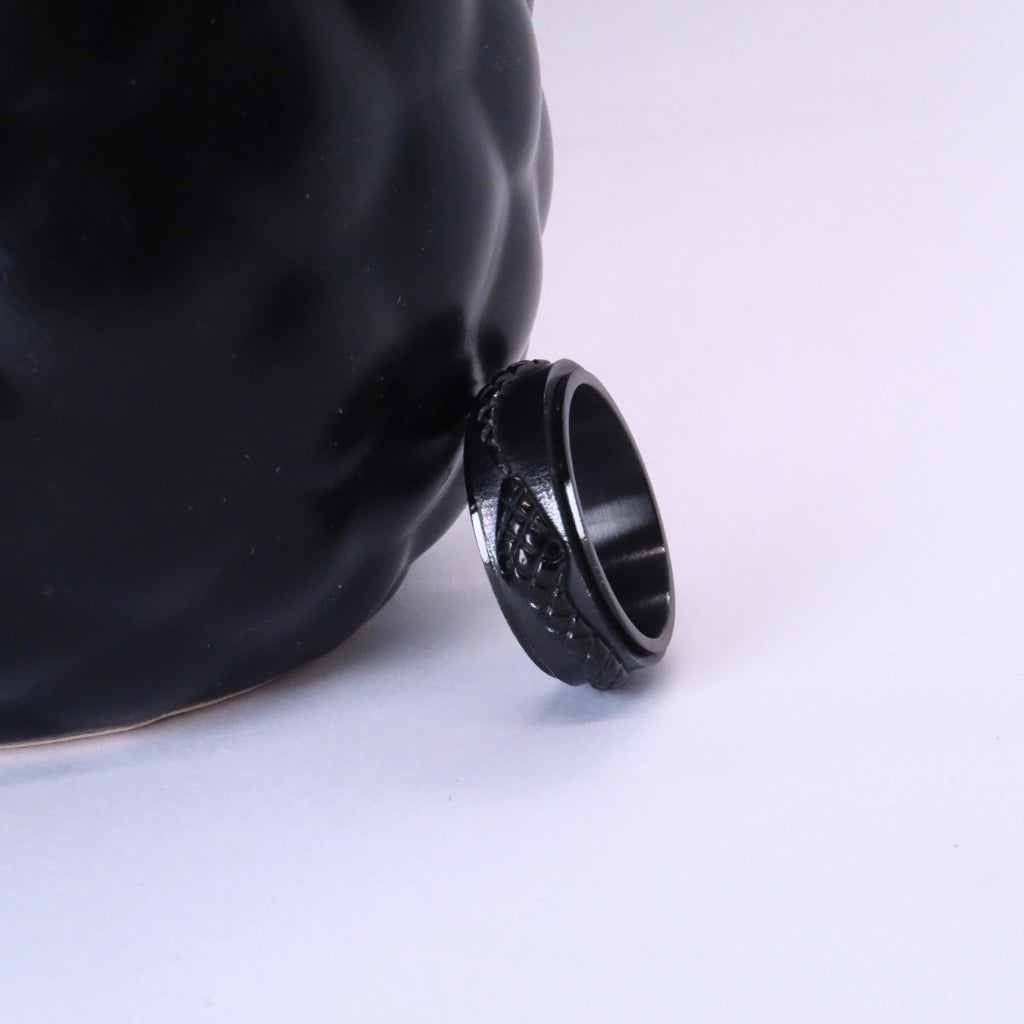 Anxiety Ring (Slang) Zwart sfeerbeeld