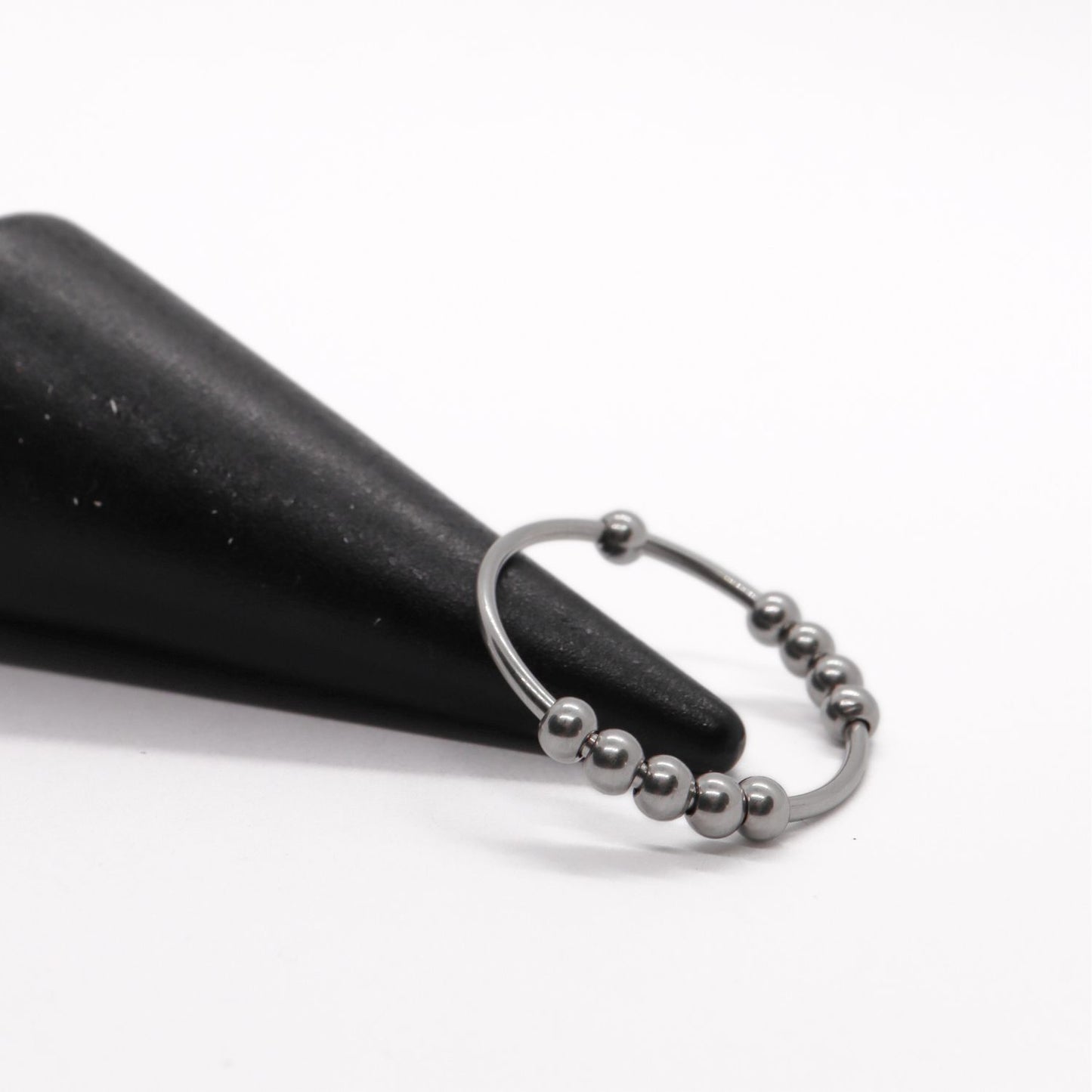 Anxiety Ring zilver kleurig (RVS) Sfeerbeeld