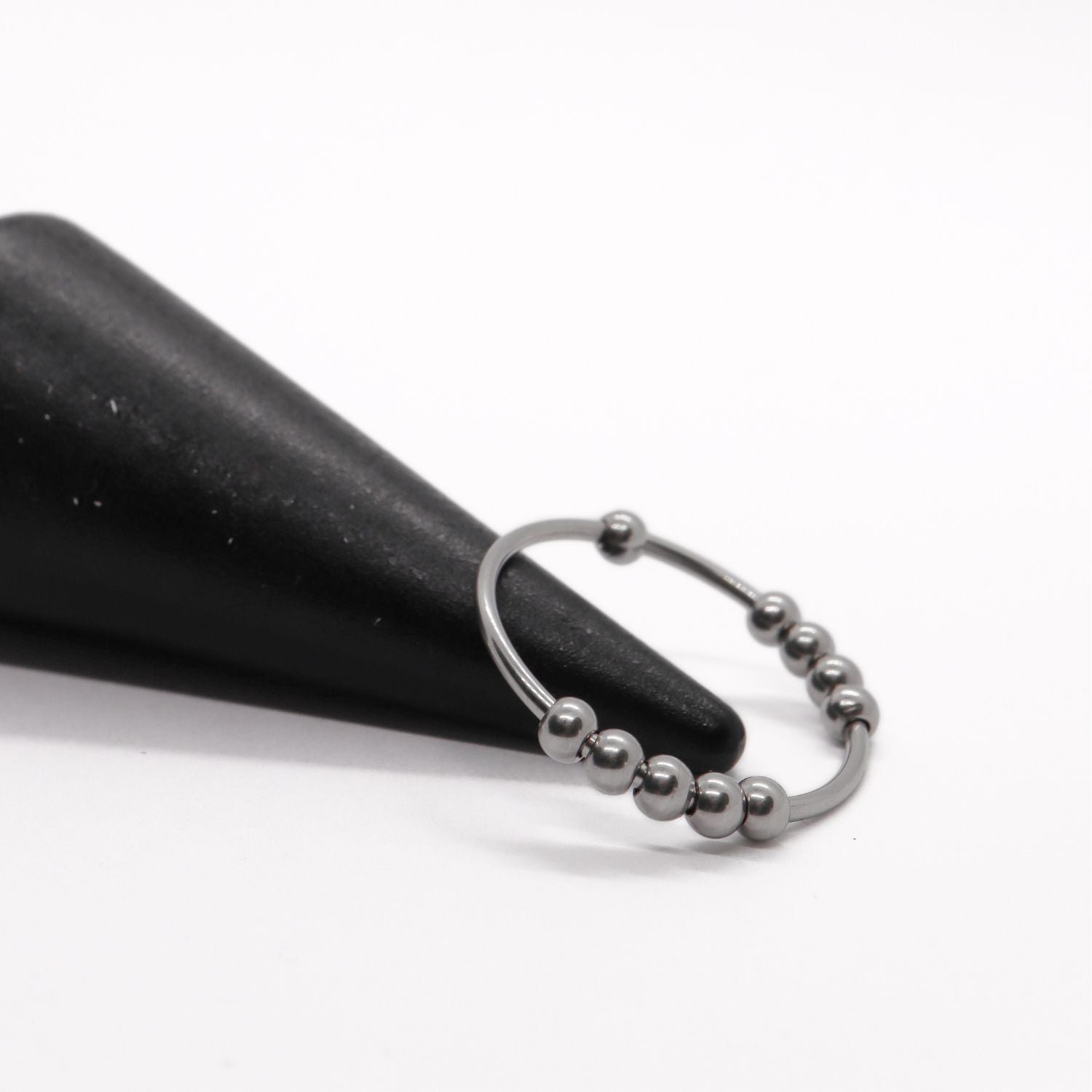 Anxiety Ring zilver kleurig (RVS) Sfeerbeeld