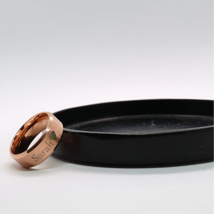 Graveerbare Ring Rosé Goud Sfeerbeeld met gravering